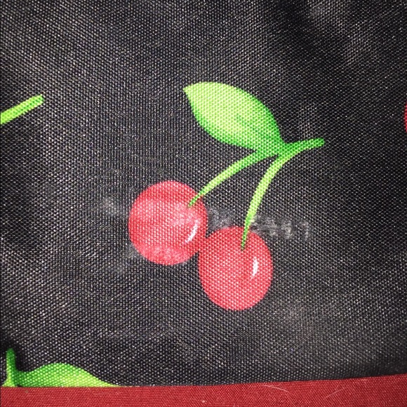 Cherry Purse. - Picture 4 of 4